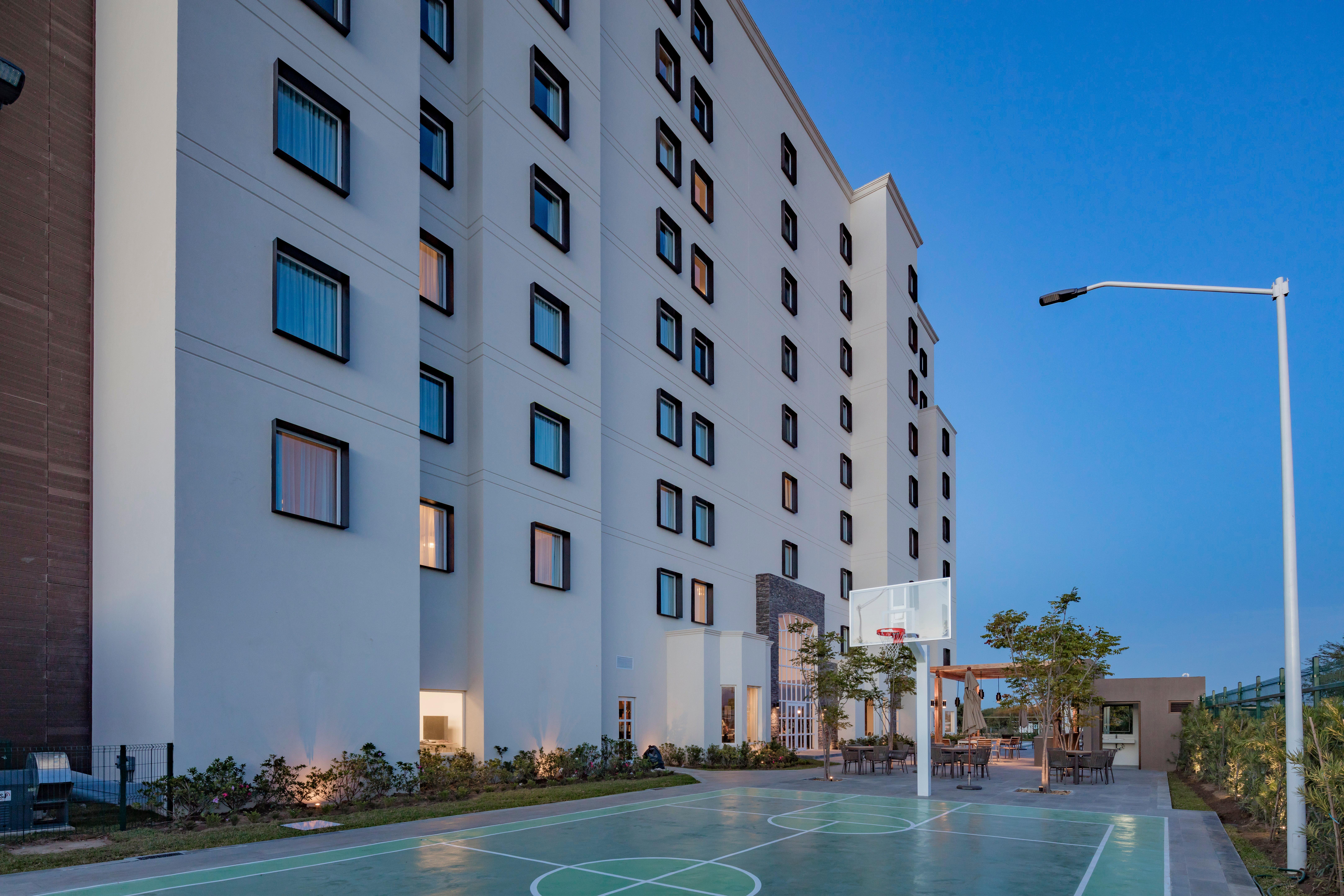 Staybridge Suites Silao By Ihg Exterior foto